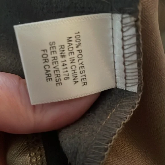 NWT KIRIOUS VEGAN LEATHER ZIP UP STRAPLESS CROP TOP SIZE L - Picture 7 of 7